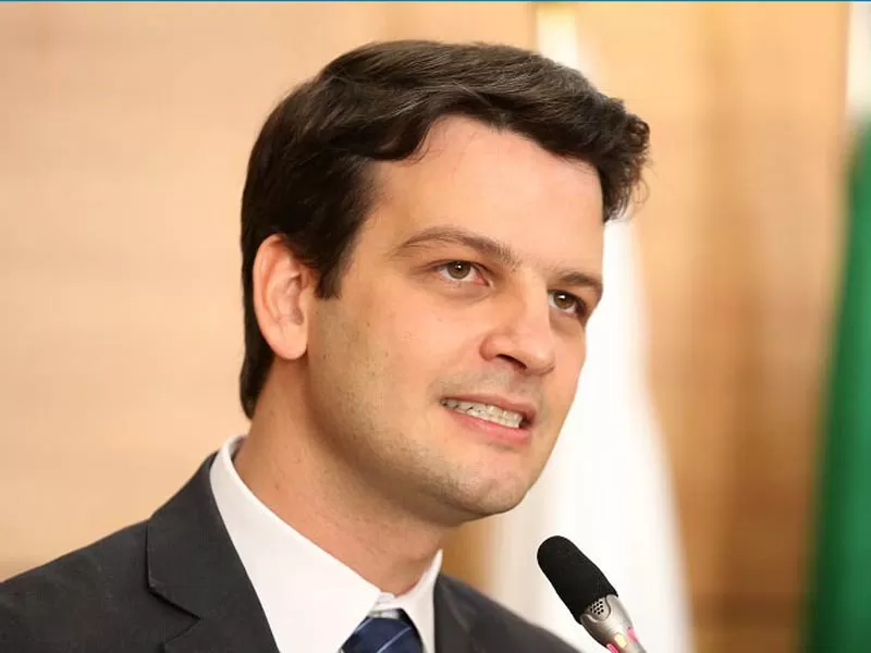 Secretária do Meio Ambiente pede exoneração e pode ser vice de Pimentel