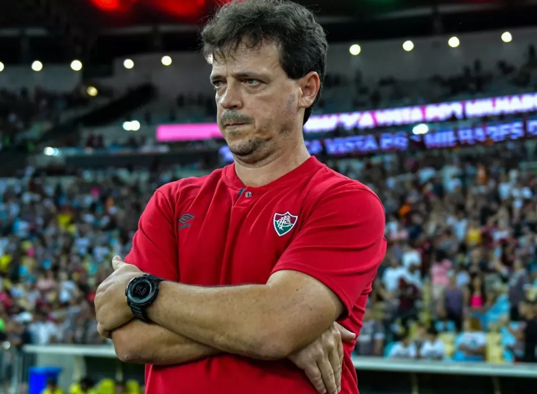 Fla firme na ponta e Flu afundado na lanterna