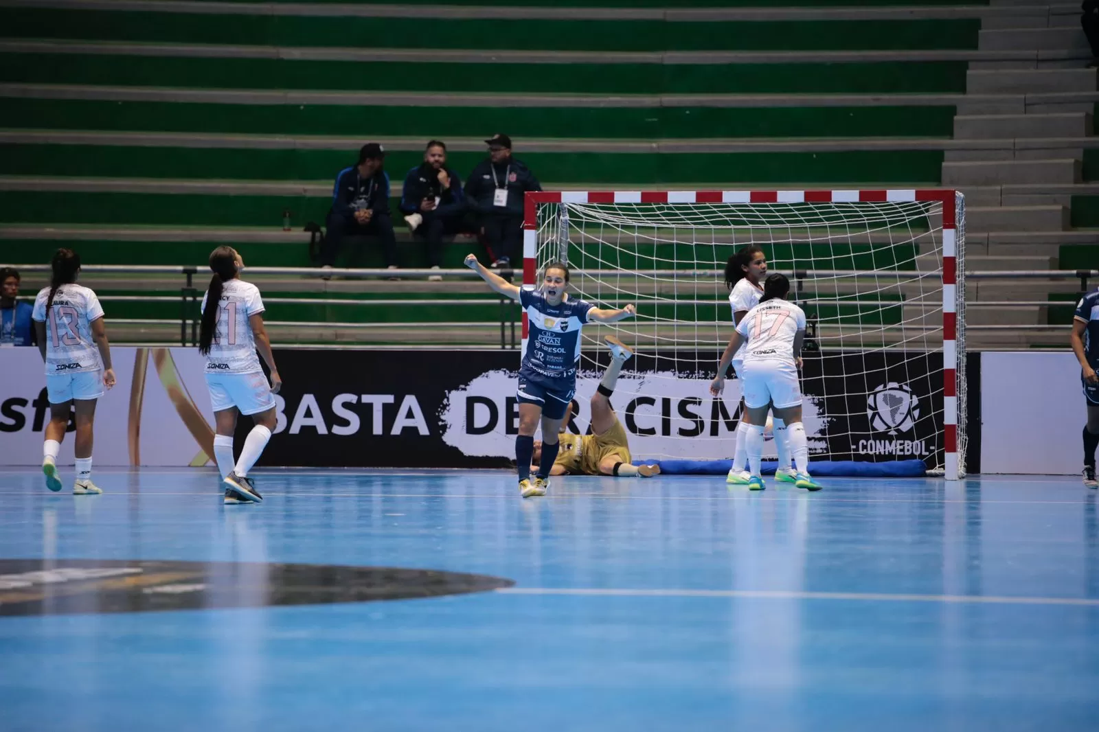 Stein Cascavel estreia na Libertadores da América com goleada