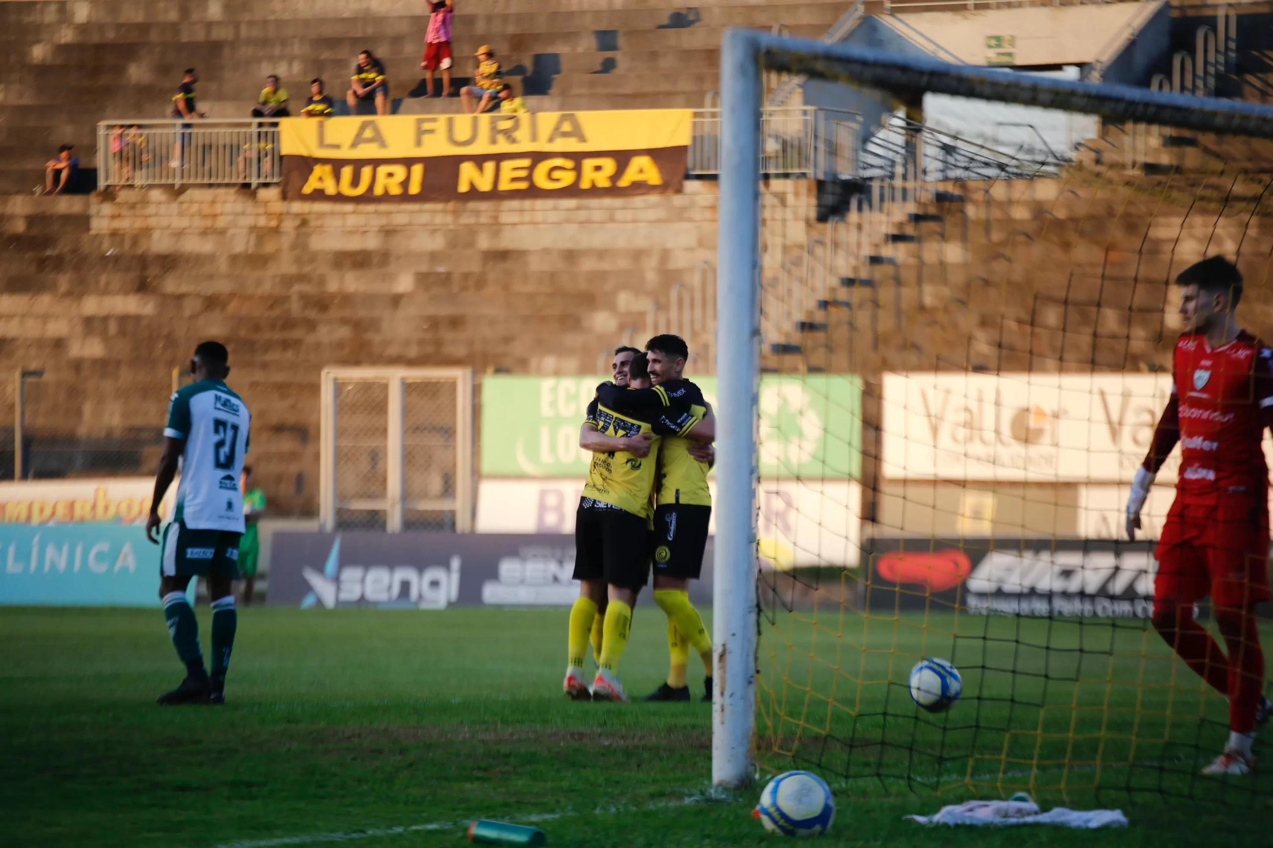 Ataque do Cascavel desencantou na última rodada da Série D