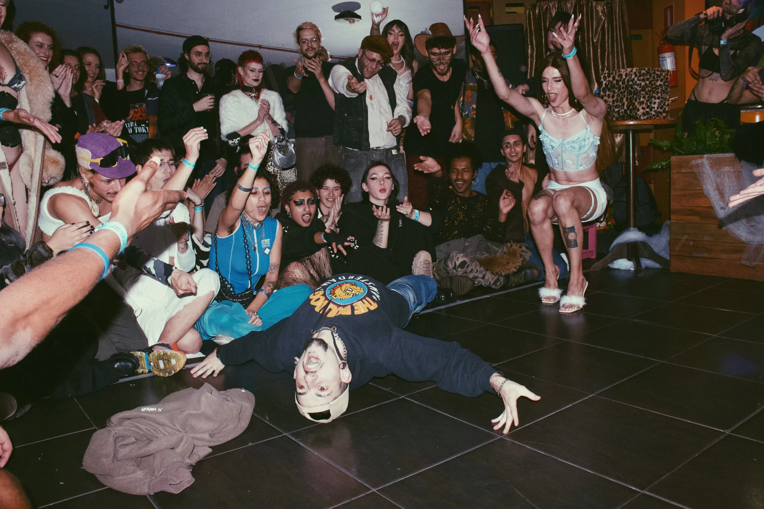 MUPA celebra cultura ballroom com exibição de filme, mesa de conversa e performance