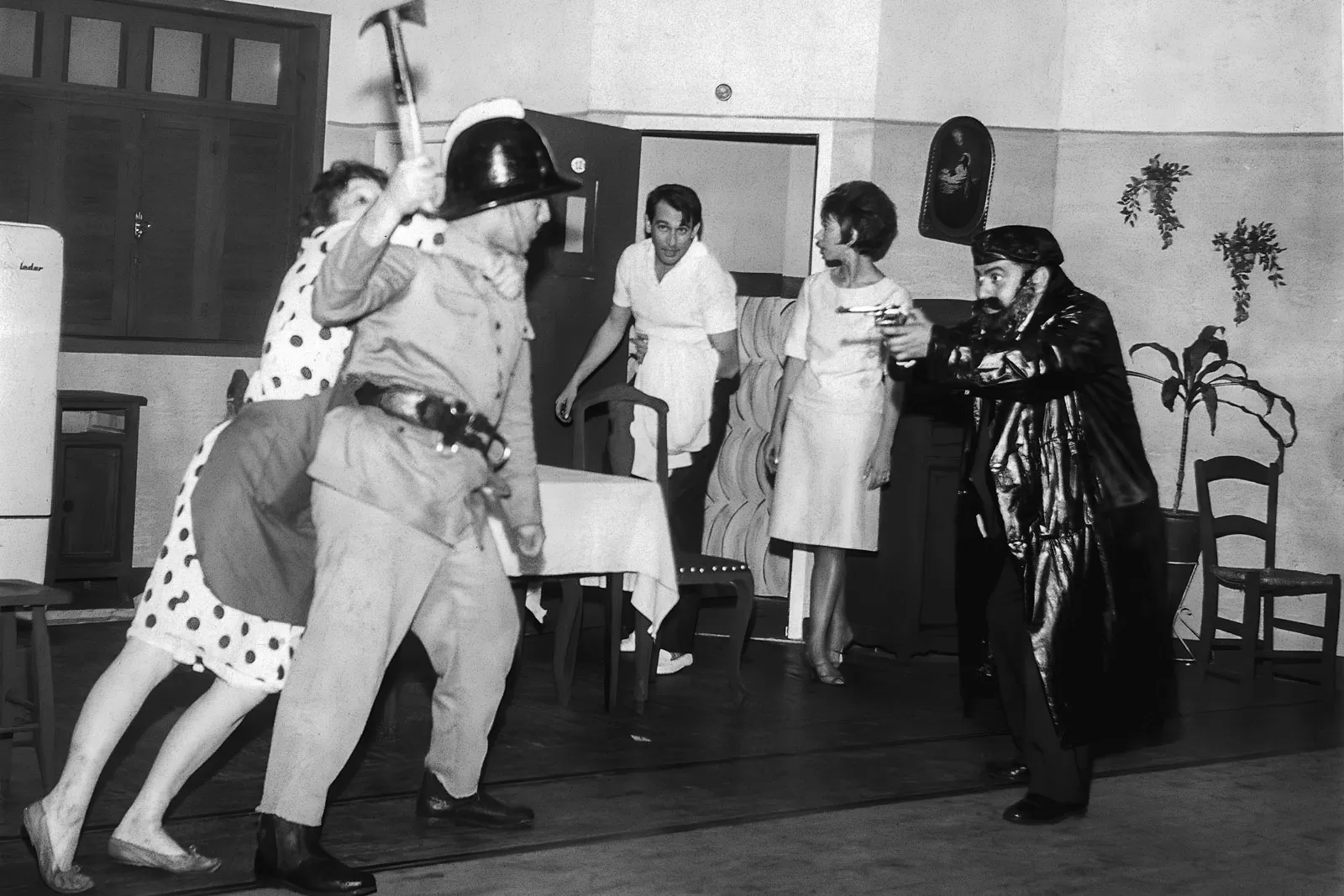 Guaíra abre seleção para atores e atrizes em montagem do Teatro de Comédia do Paraná