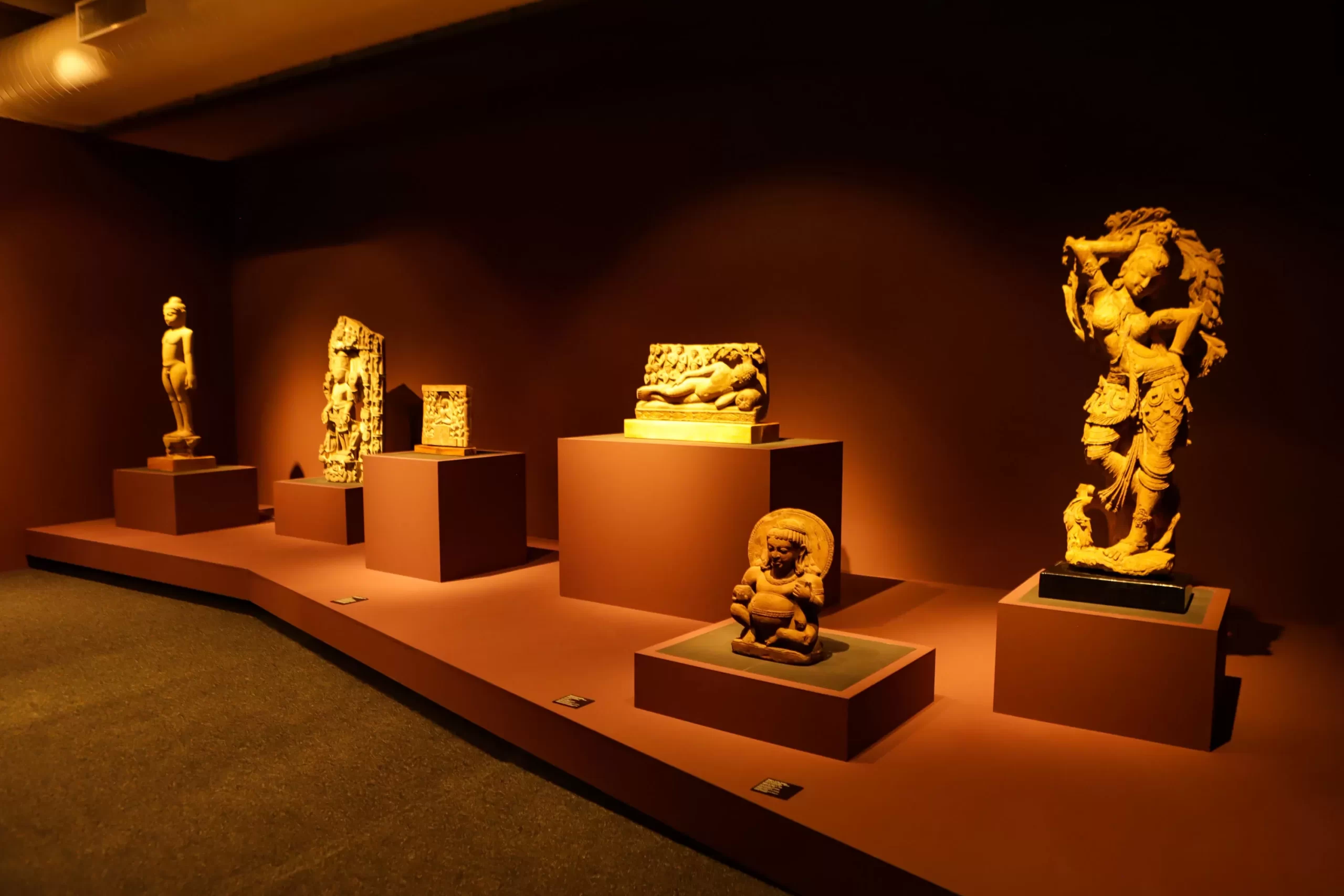 MON terá oficina com tintas e mediações gratuitas durante todo o mês de setembro