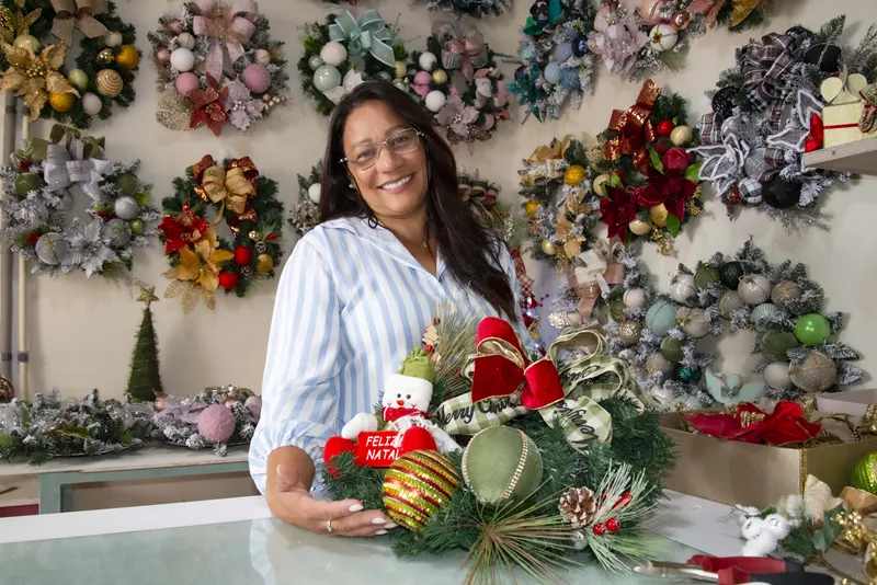 Artesãos de Curitiba se preparam para o início das tradicionais Feiras de Natal