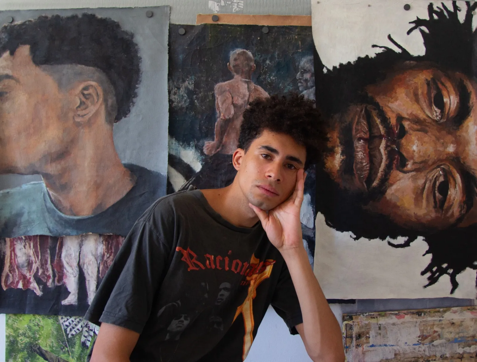 Caixa Cultural Curitiba traz exposição de pintura a óleo em materiais descartados