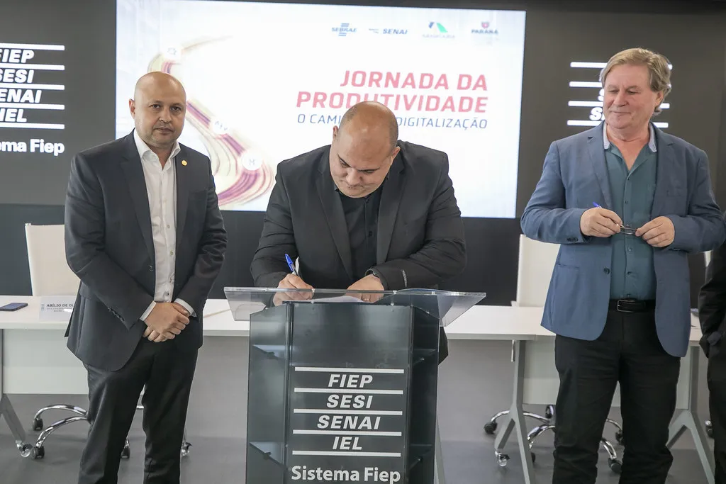 BRDE e Fiep firmam parceria para impulsionar indústrias paranaenses