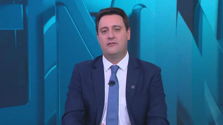 Em entrevista à CNN, Ratinho Junior critica pacote fiscal de Lula