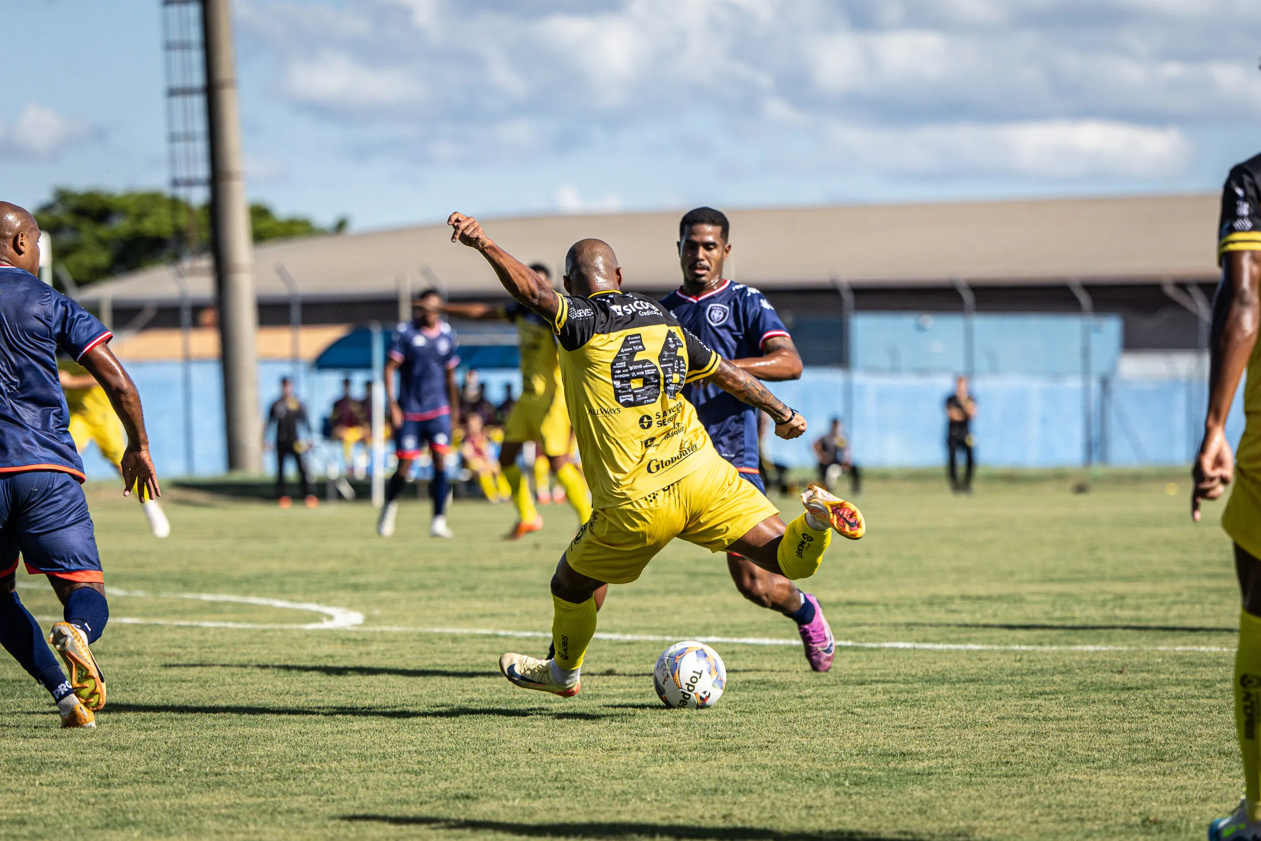 Cascavel enfrenta o Londrina pelo Torneio Paraná de Verão