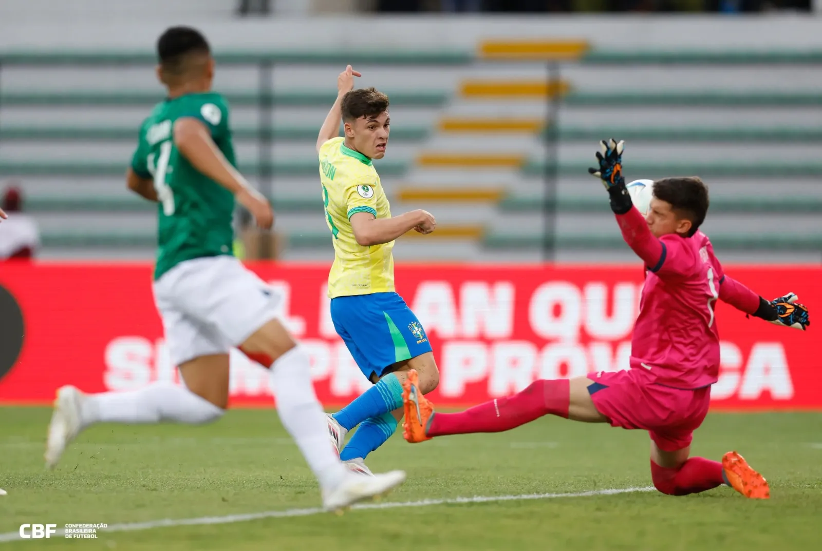 Brasil enfrenta o Equador pela quarta rodada do Sul-Americano