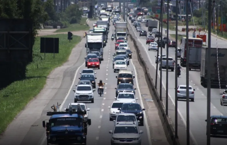 Tráfego nas rodovias do Paraná flui normalmente