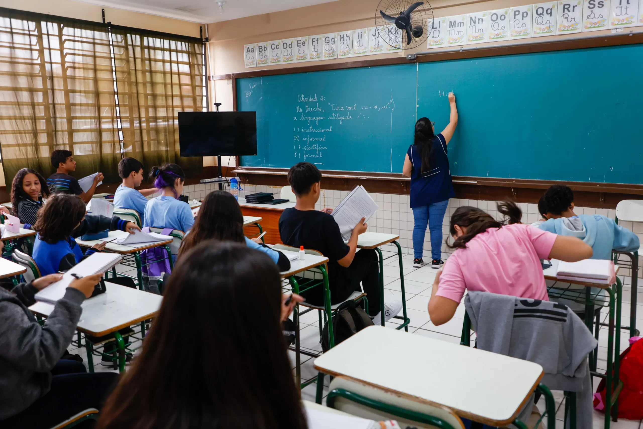 Projeto de Lei permite acesso de pais a antecedentes criminais de funcionários de escolas