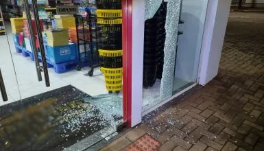 Loja de materiais escolares é arrombada no centro de Cascavel