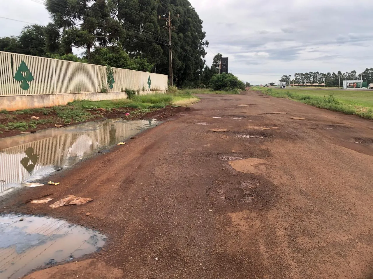 Esburacada, marginal da BR-277 receberá repavimentação próximo ao aeroporto