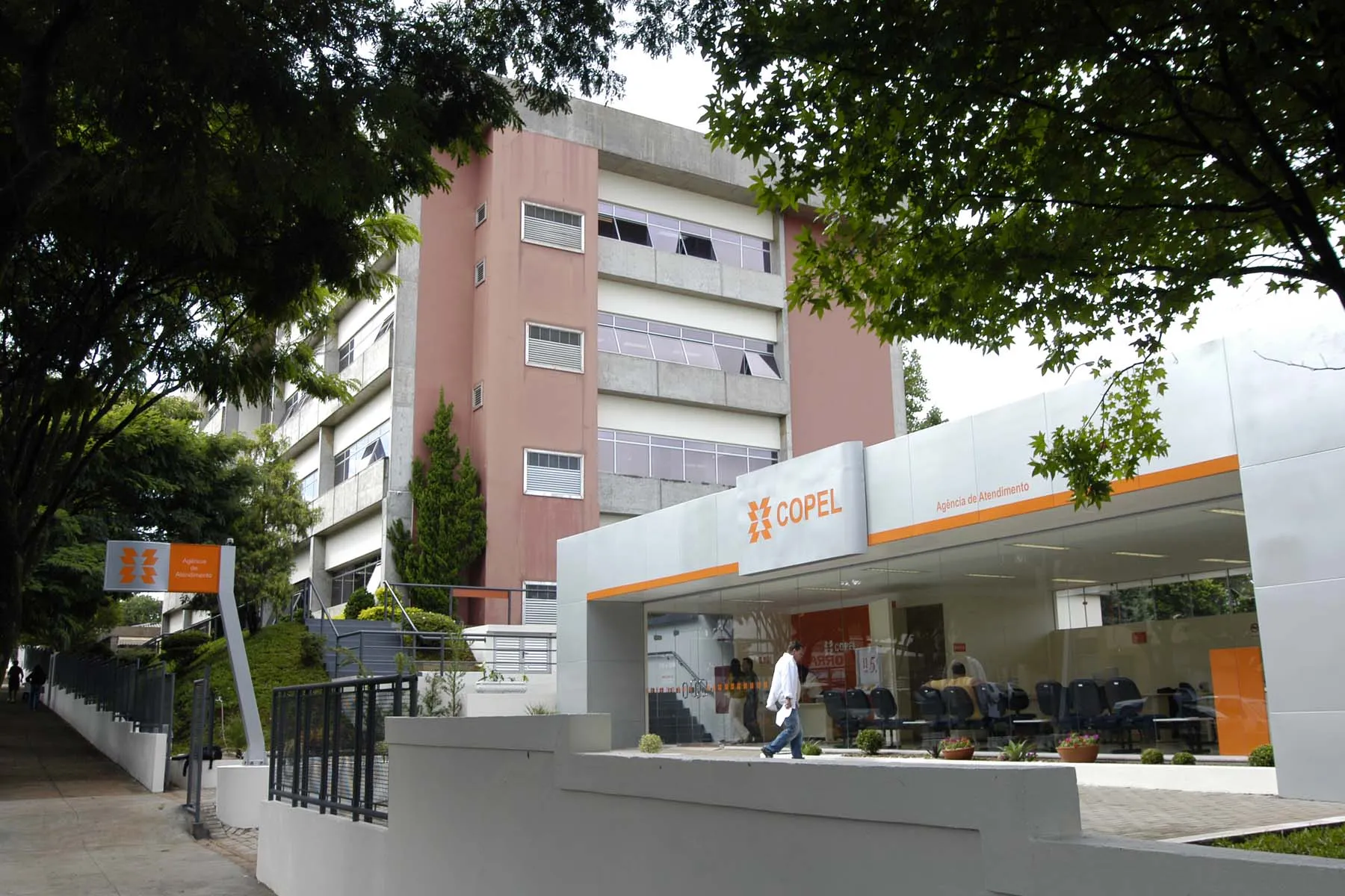 Prefeitura de Cascavel firma contrato milionário para fornecimento de energia