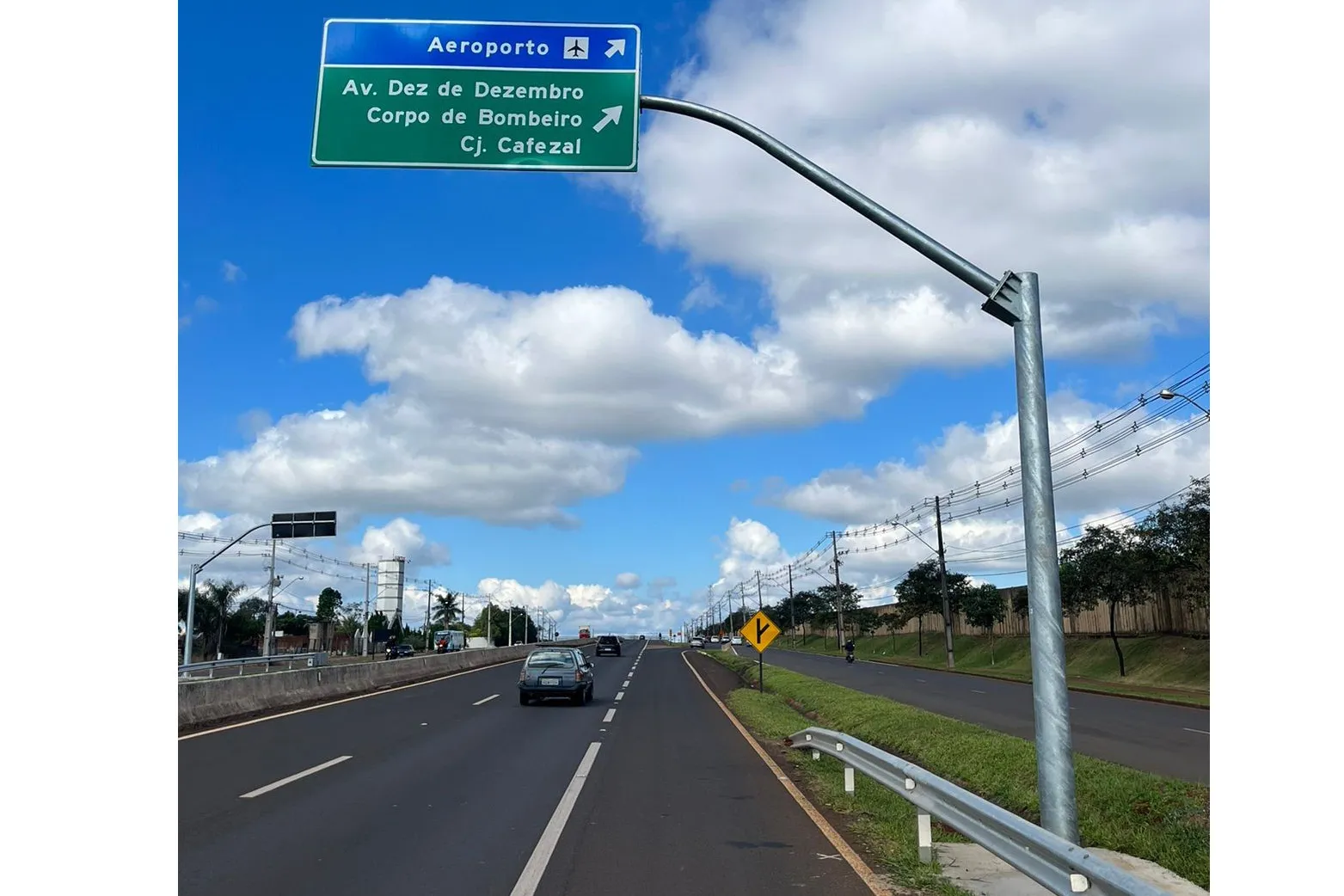 Rodovias do Paraná com tráfego normal