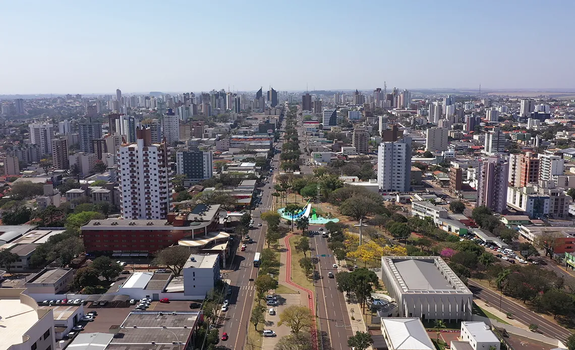Calor intenso marca a segunda-feira (3) em Cascavel