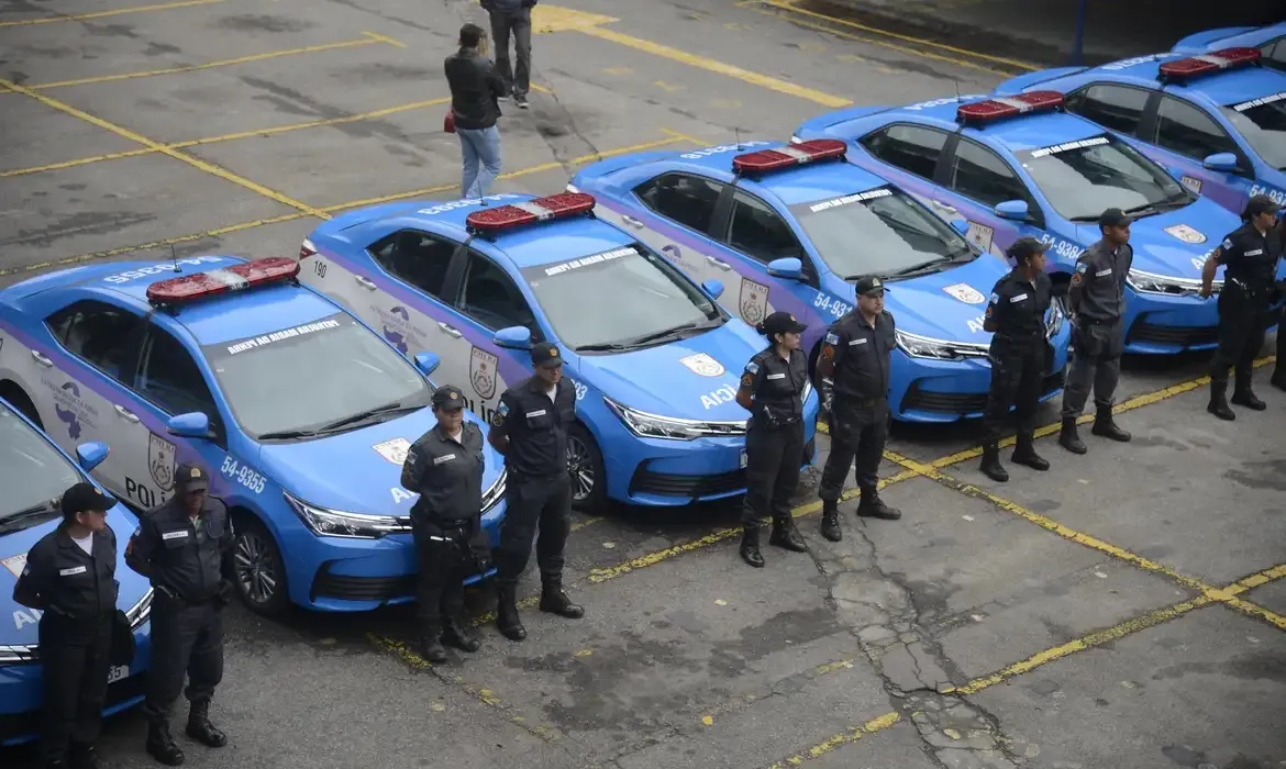 Polícia Militar prende mais de 400 pessoas durante carnaval no Rio