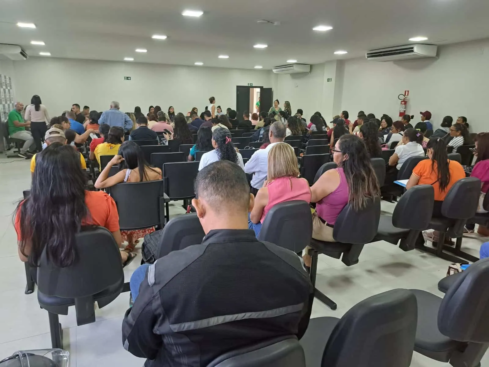 Governo de Roraima convoca professores auxiliares para atender escolas estaduais