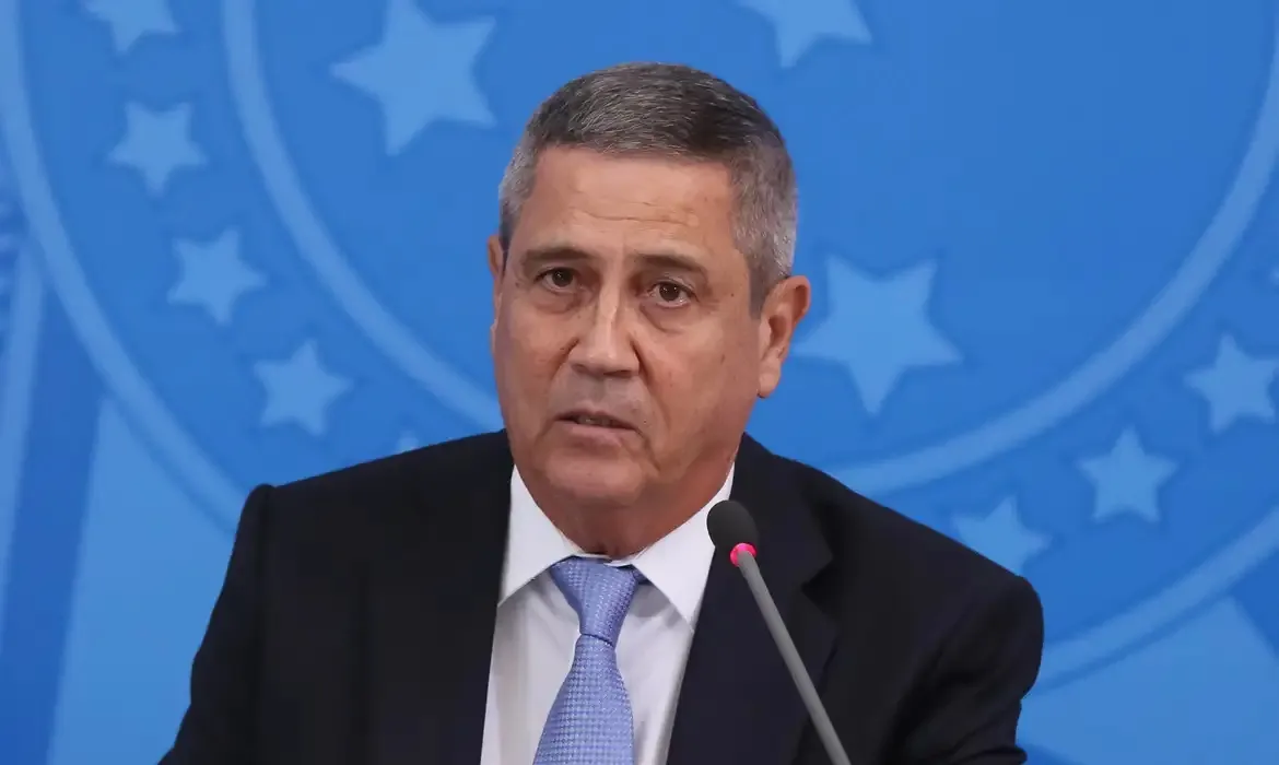 Defesa de Braga Netto diz que denúncia de golpe é “fantasiosa”