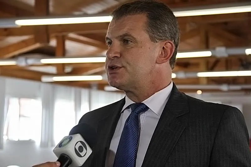 Roman divulga nota após matéria no Fantástico