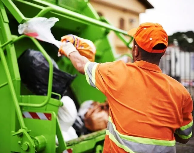 TCE suspende licitação de coleta de lixo em Rolândia por irregularidades