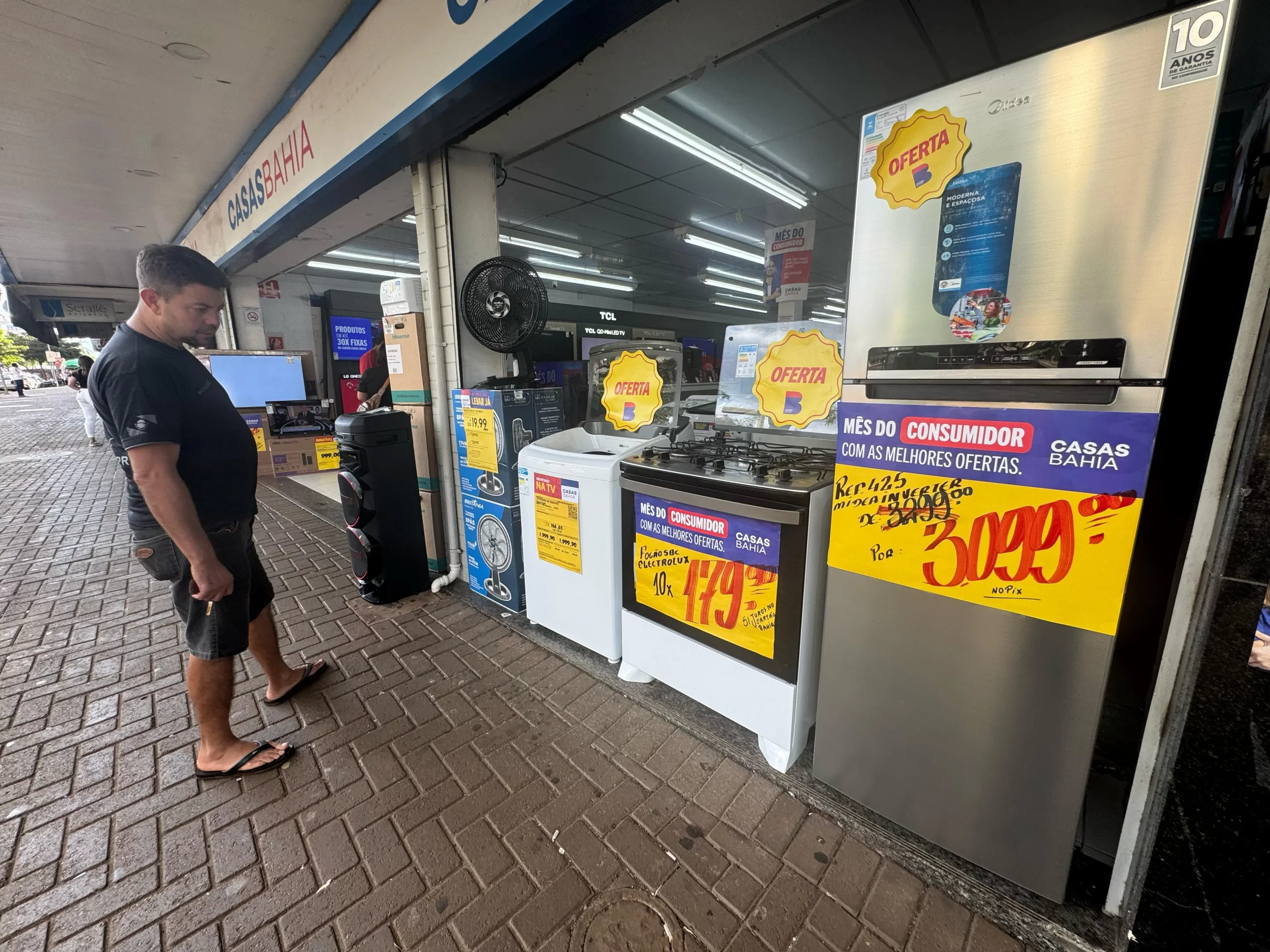 Dia do consumidor: Inadimplência teve queda de 13% no último ano, em Cascavel