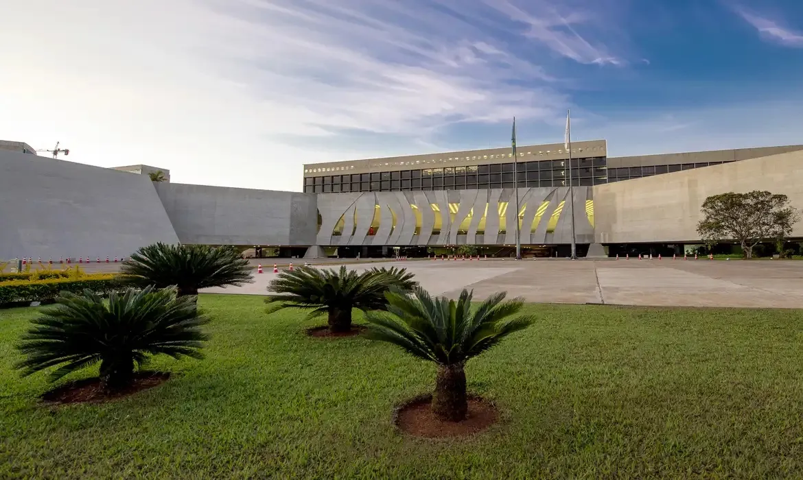 Nova fase da Operação Sisamne mira vazamento de decisões do STJ