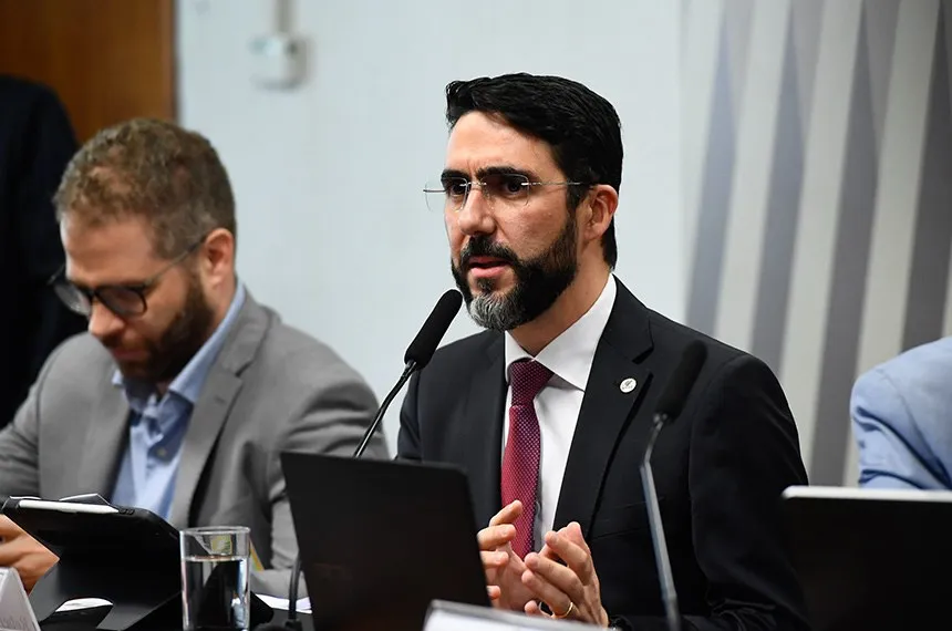 Suspensão da Voepass não é punição pelo acidente, diz diretor da Anac