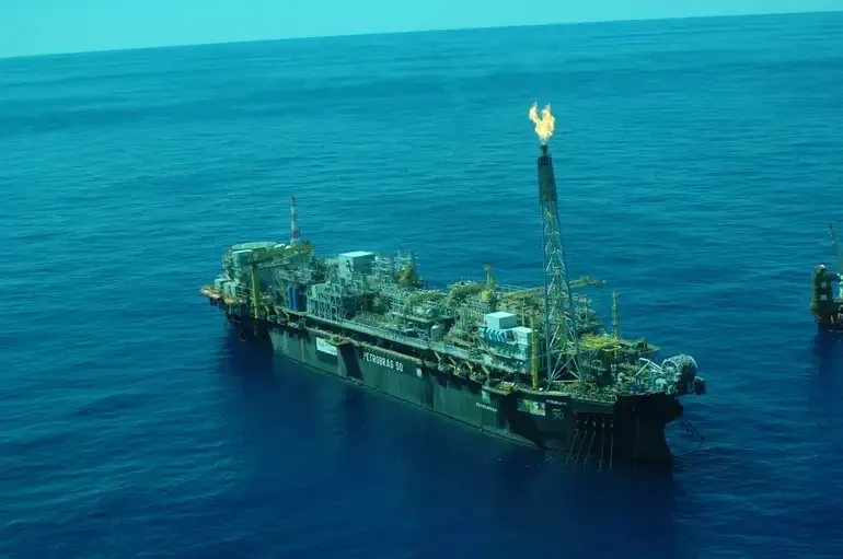 Petrobras localiza hidrocarbonetos no pré-sal da Bacia de Campos