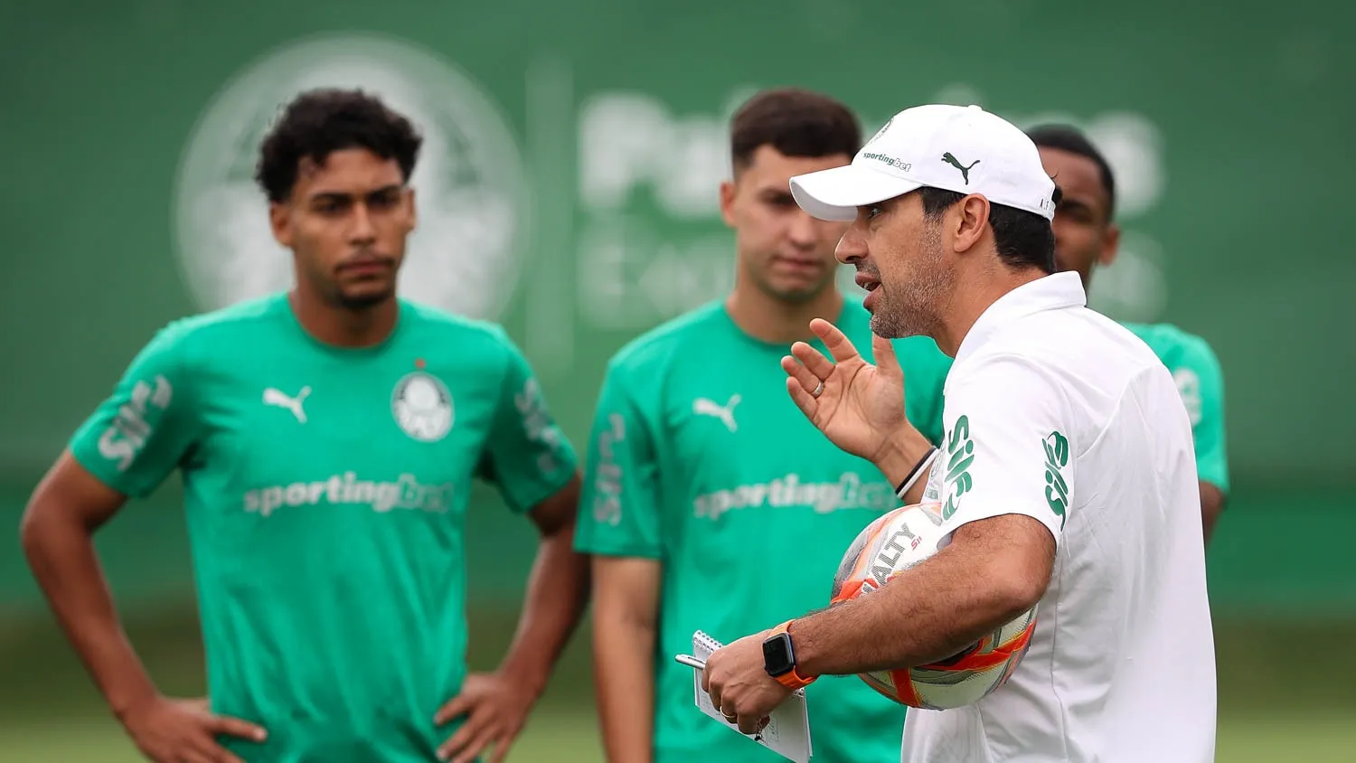Brasileirão tem nove técnicos gringos
