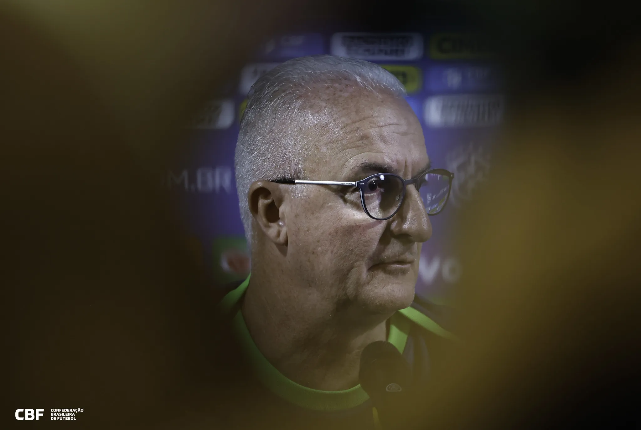 CBF demite o técnico Dorival Júnior