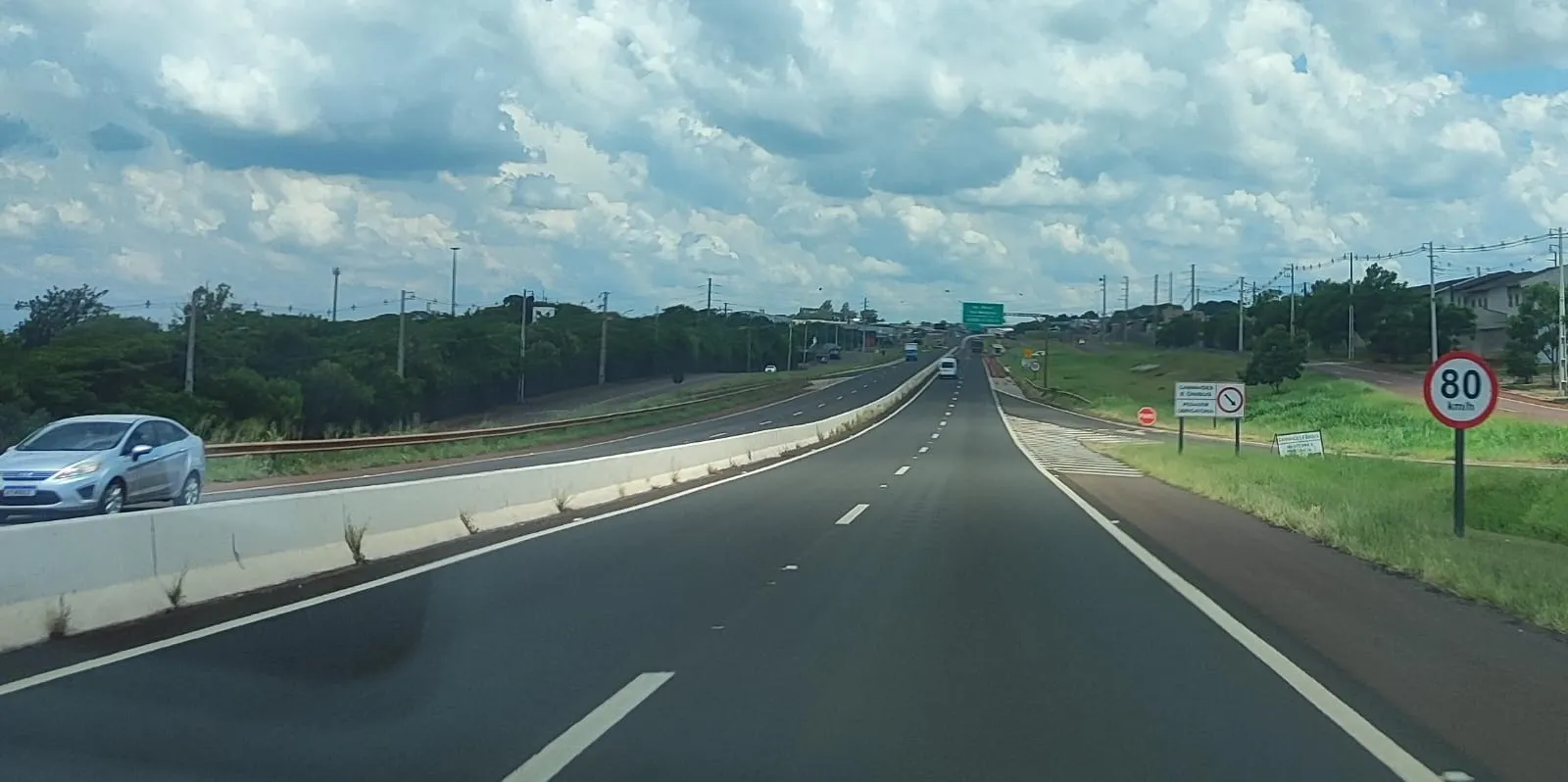 Rodovias do Paraná têm tráfego normal neste domingo (30)