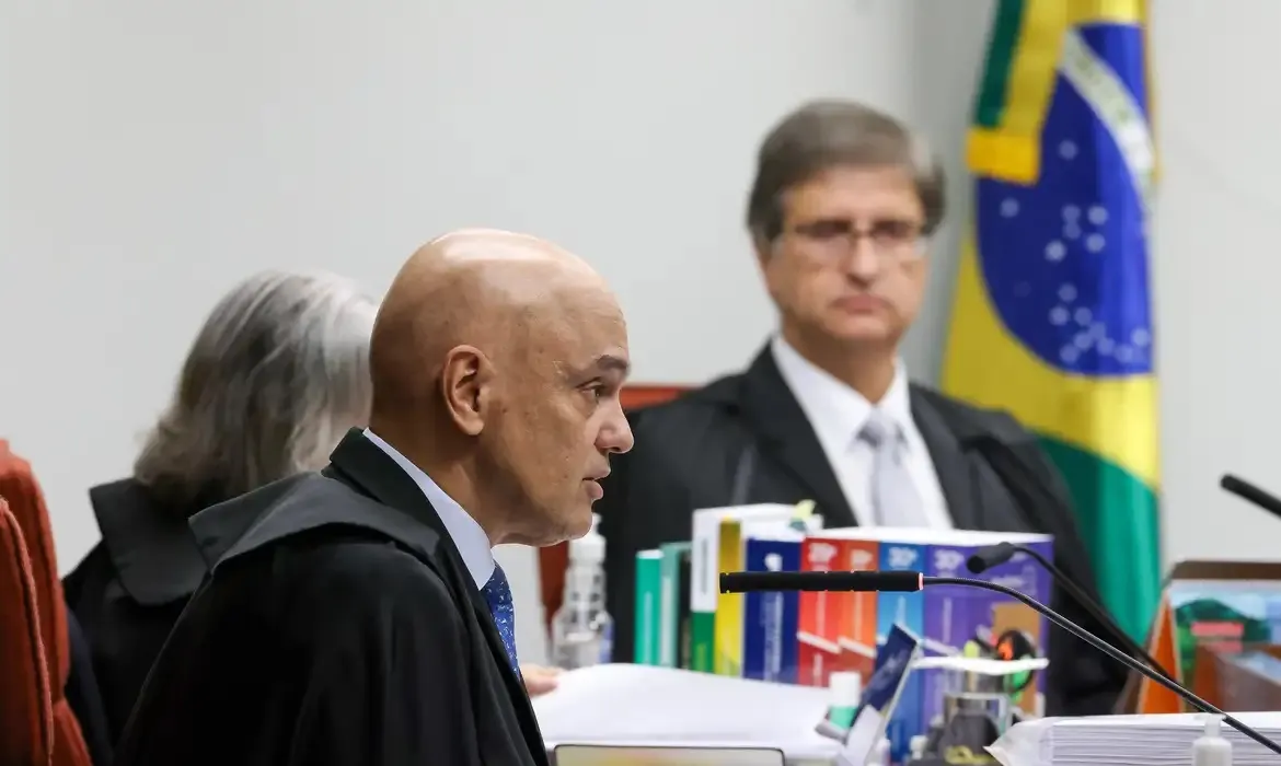 STF decide se mais seis denunciados pela trama golpista viram réus