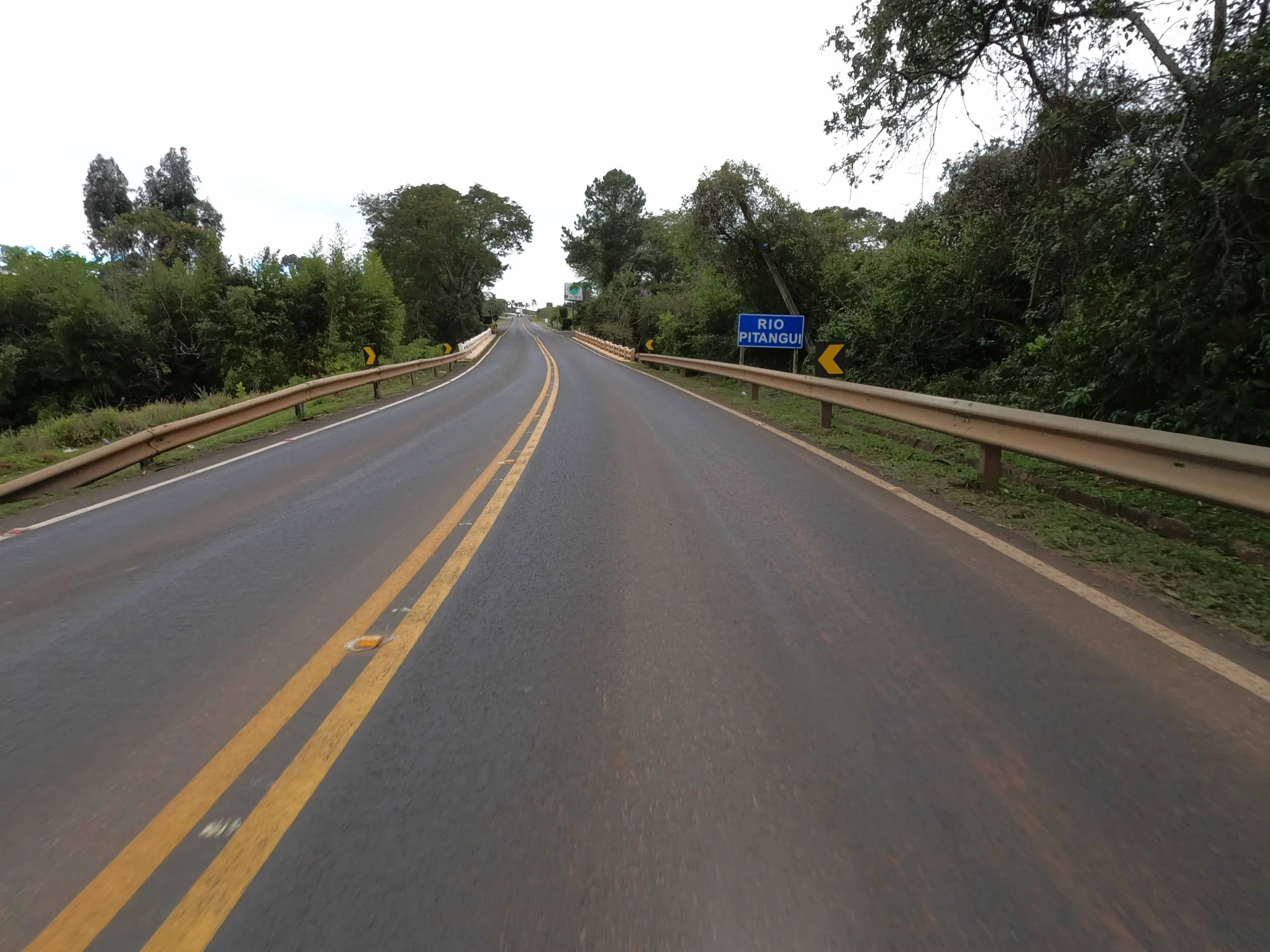 Rodovias do Paraná registram tráfego normal neste sábado (19)