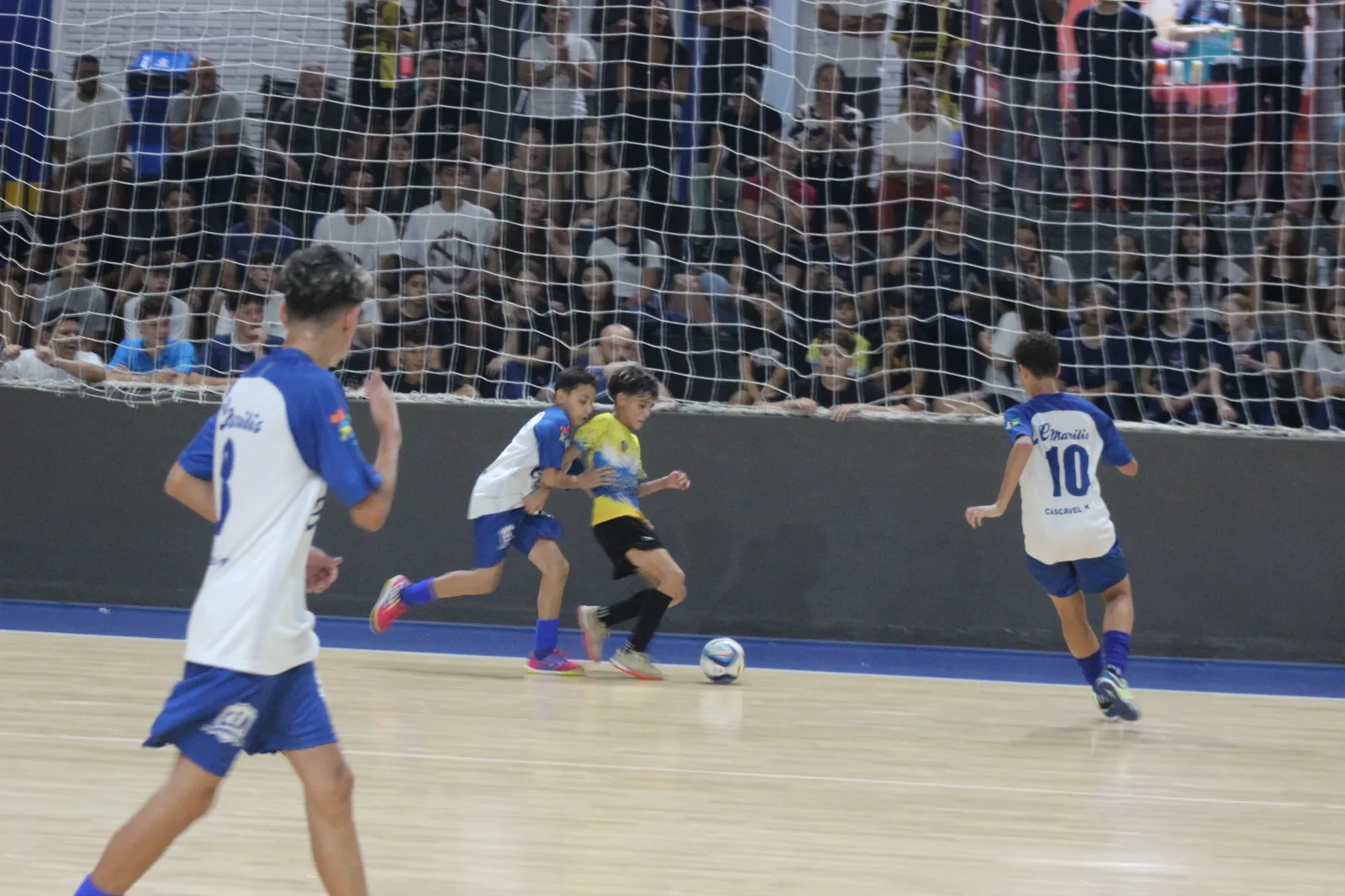 Adventista e Sagrada Família são campeões no futsal nos Jogos Escolares