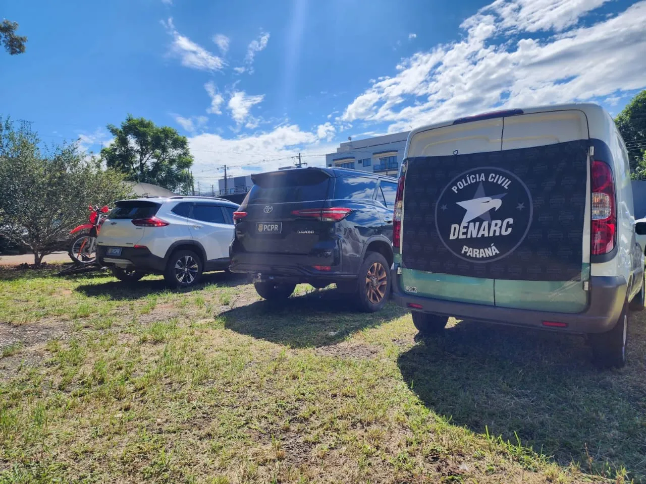 PCPR bloqueia R$ 3 milhões em bens de grupo ligado ao tráfico em Operação