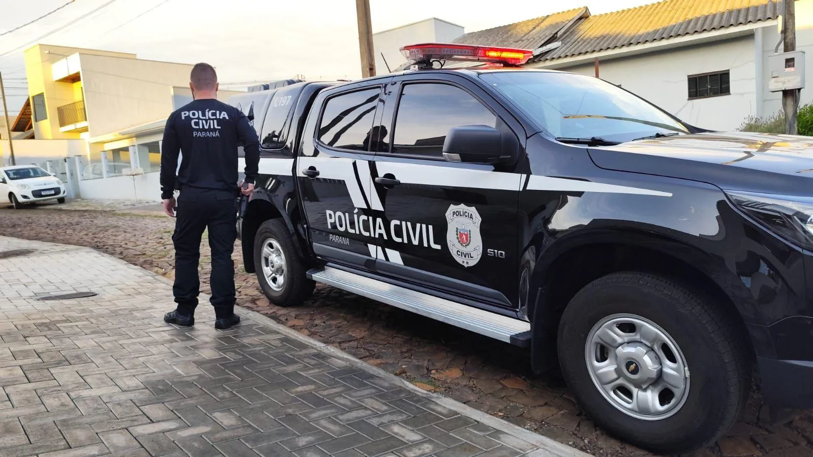 Polícia  Civil prende oito suspeitos de envolvimento em esquema de funcionários fantasmas