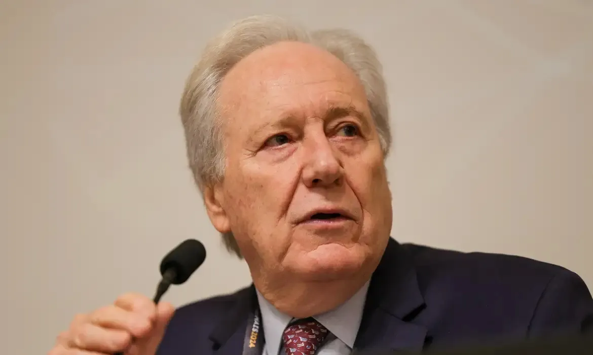 Governo entrega PEC da Segurança Pública ao presidente da Câmara