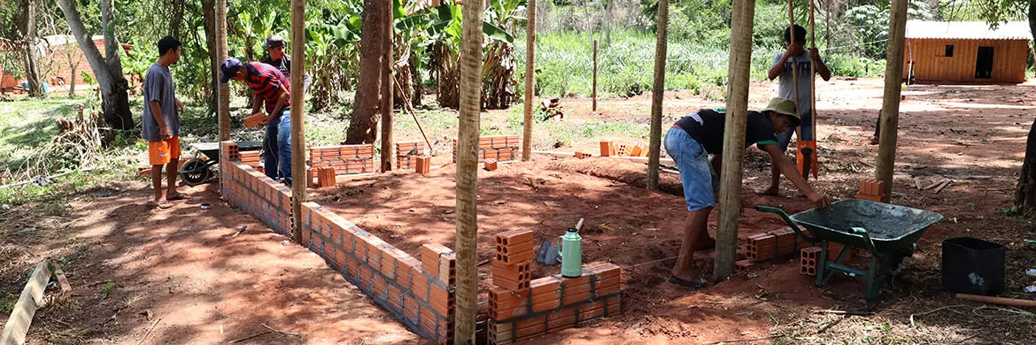 Após cobrança do Sistema FAEP, Itaipu adota ações sanitárias para galinheiros comunitários