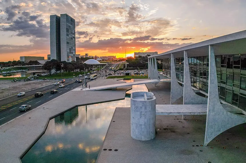 Vai à sanção aumento de pena para homicídio contra agentes da Justiça