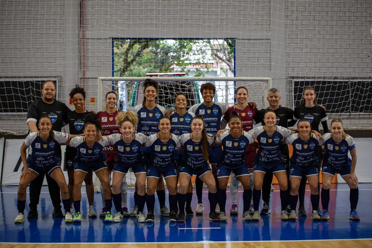 Stein inicia busca pelo tricampeonato da LFF