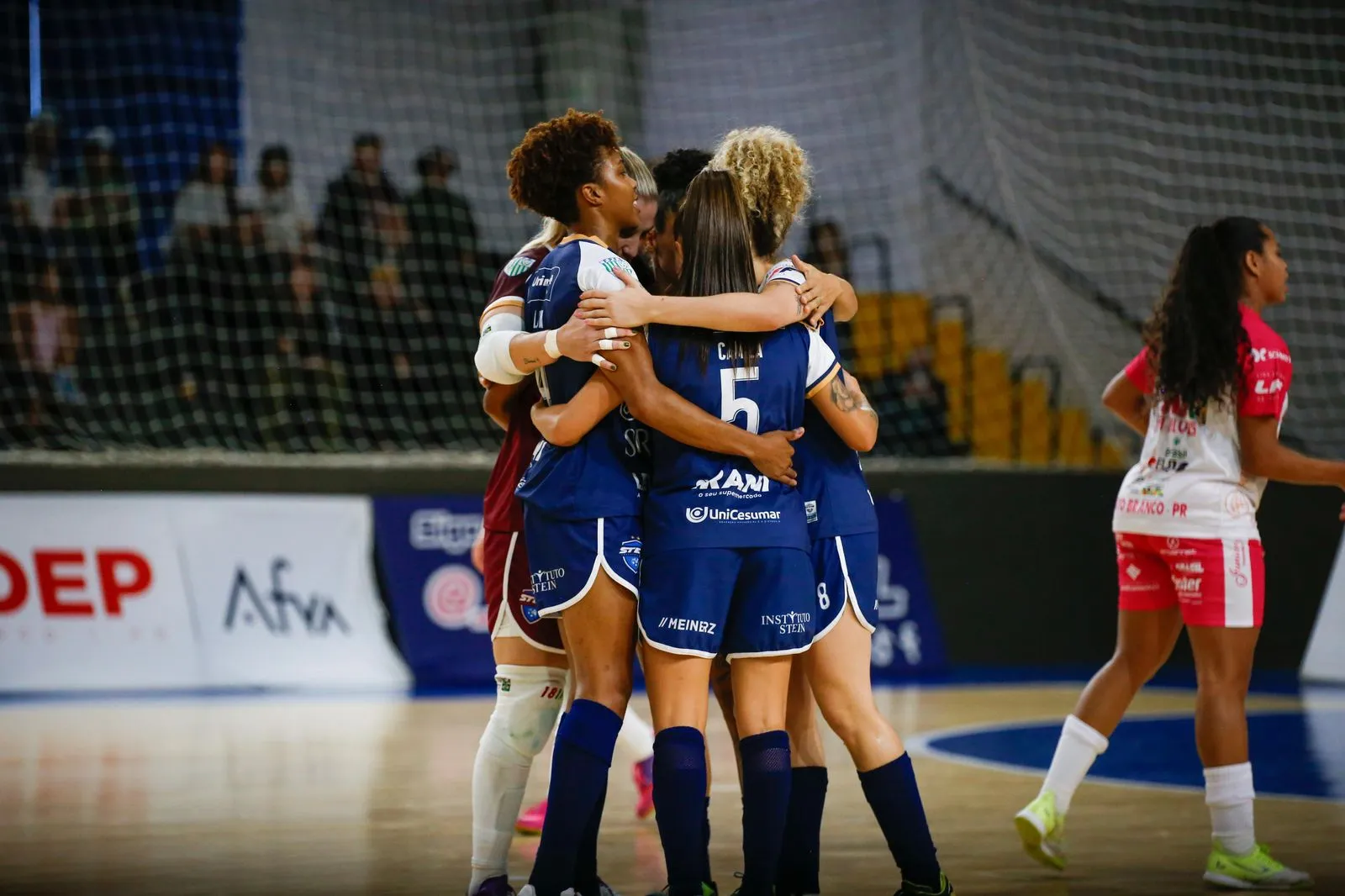 Stein Cascavel Futsal vence UNIDEP/Pato Branco de goleada na estreia da LFF
