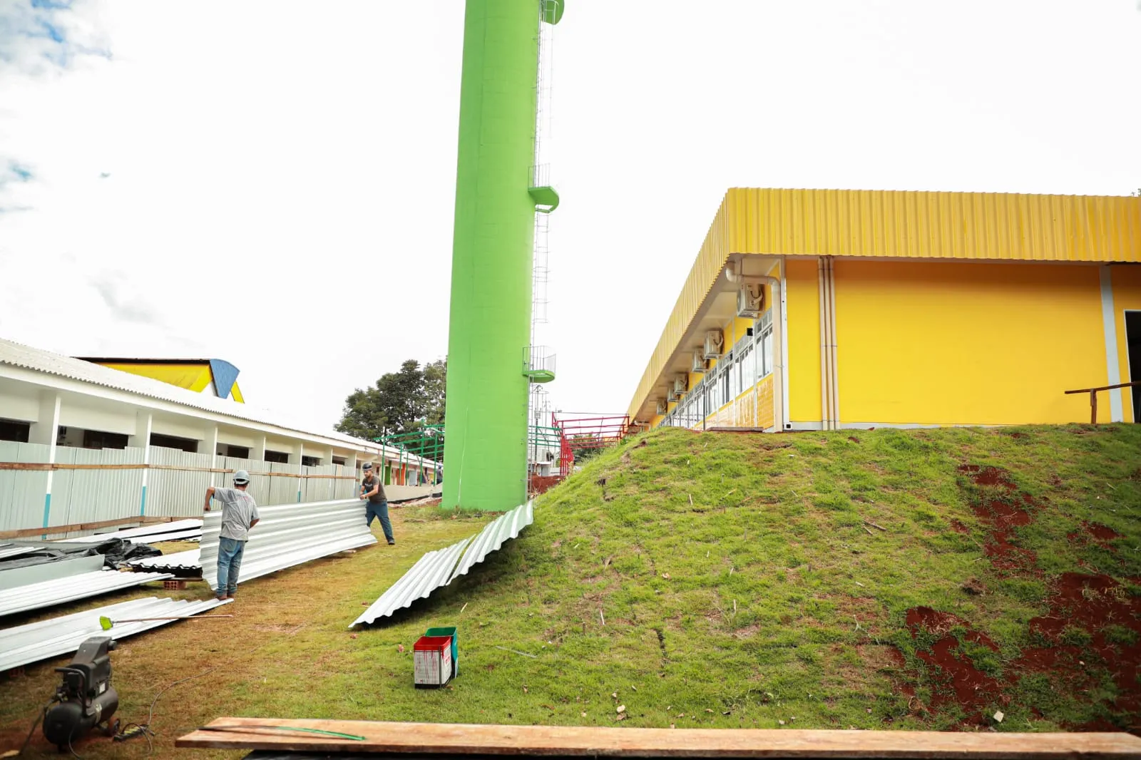 Prefeitura investe na estrutura da educação e obras da Escola Professora Maria Fumiko devem ser concluídas no 1º semestre