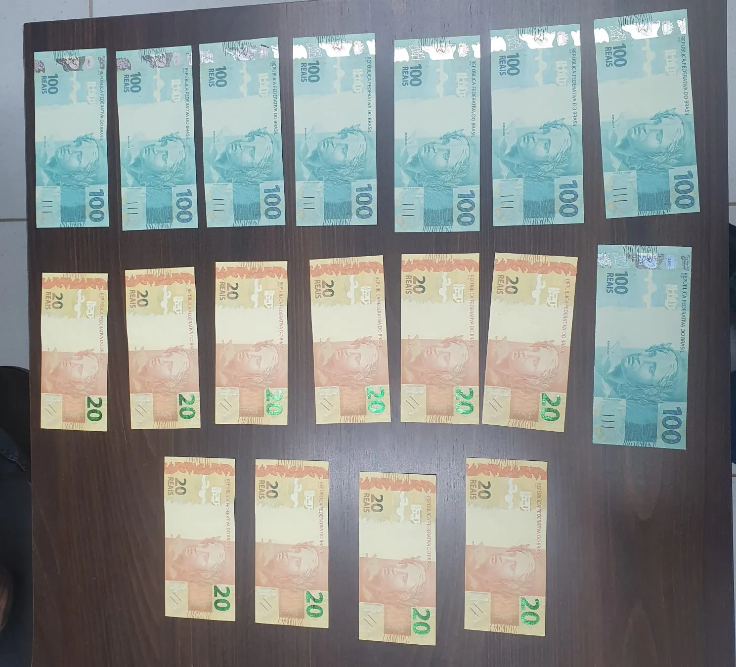 Polícia Federal apreende menor com notas falsas em Cascavel