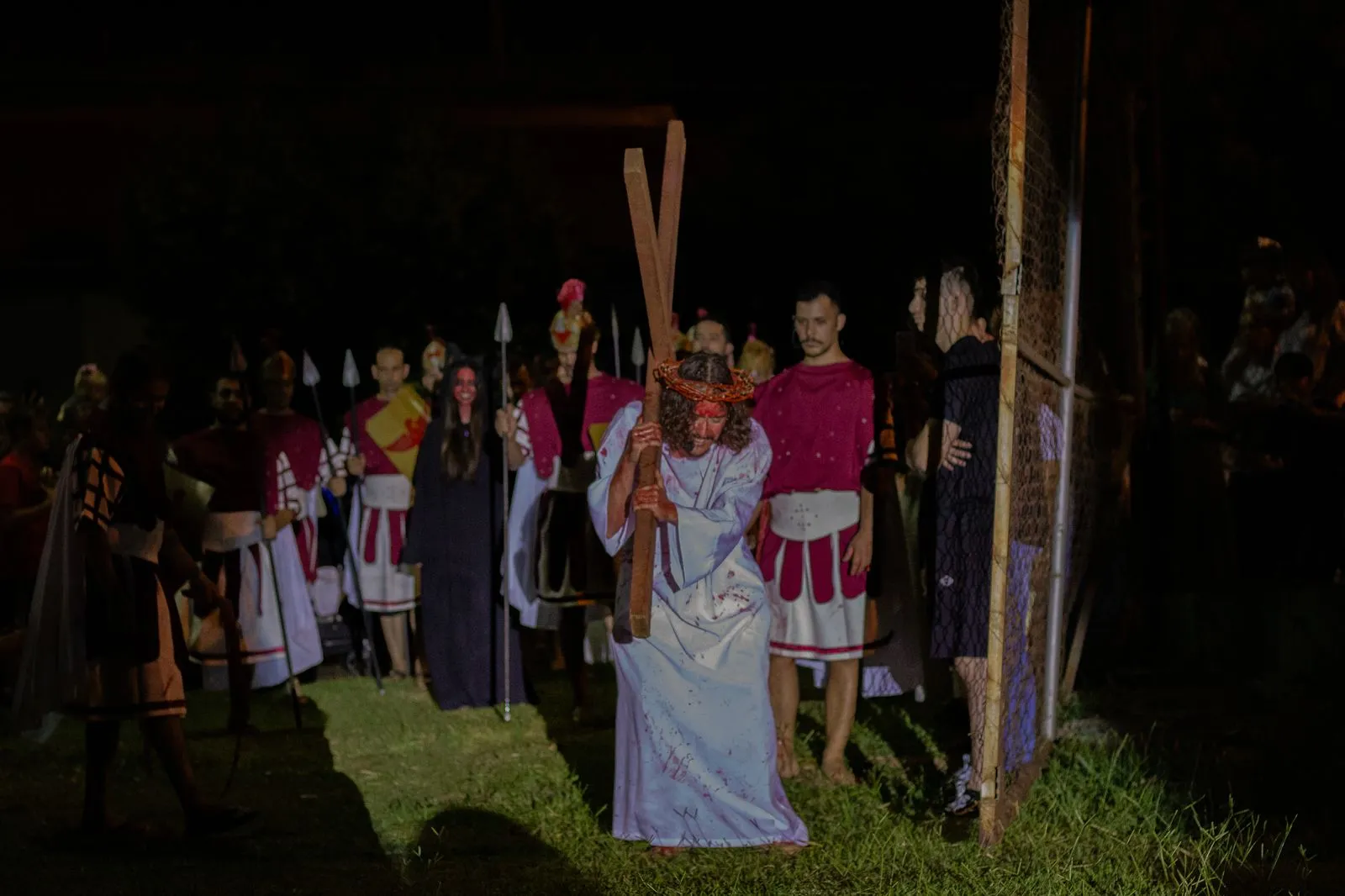 Fé e reflexão: 150 jovens se preparam para celebração da Paixão de Cristo, em Cascavel