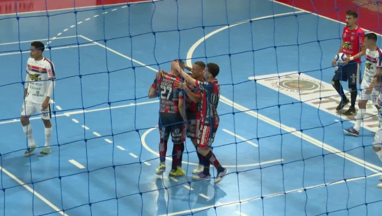 Cascavel Futsal vence Manoel Ribas fora de casa e emplaca quinta vitória consecutiva no Paranaense