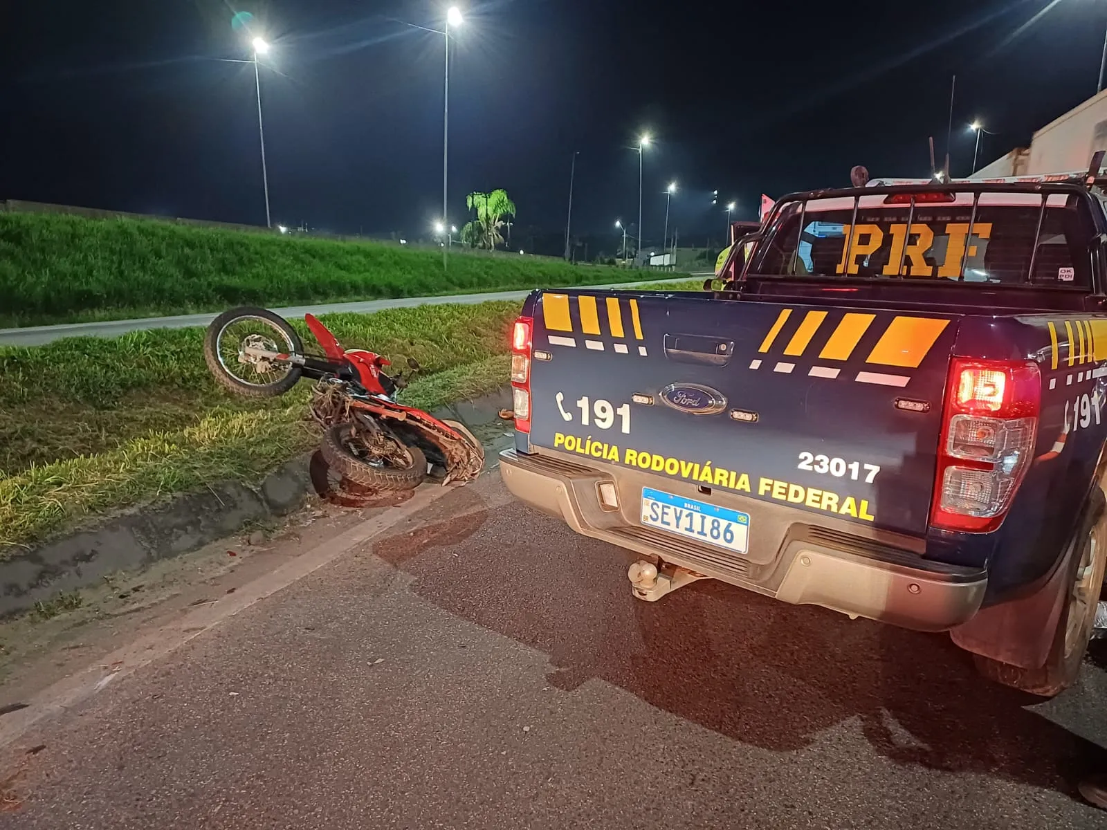 Motociclista morre em grave acidente na BR-277
