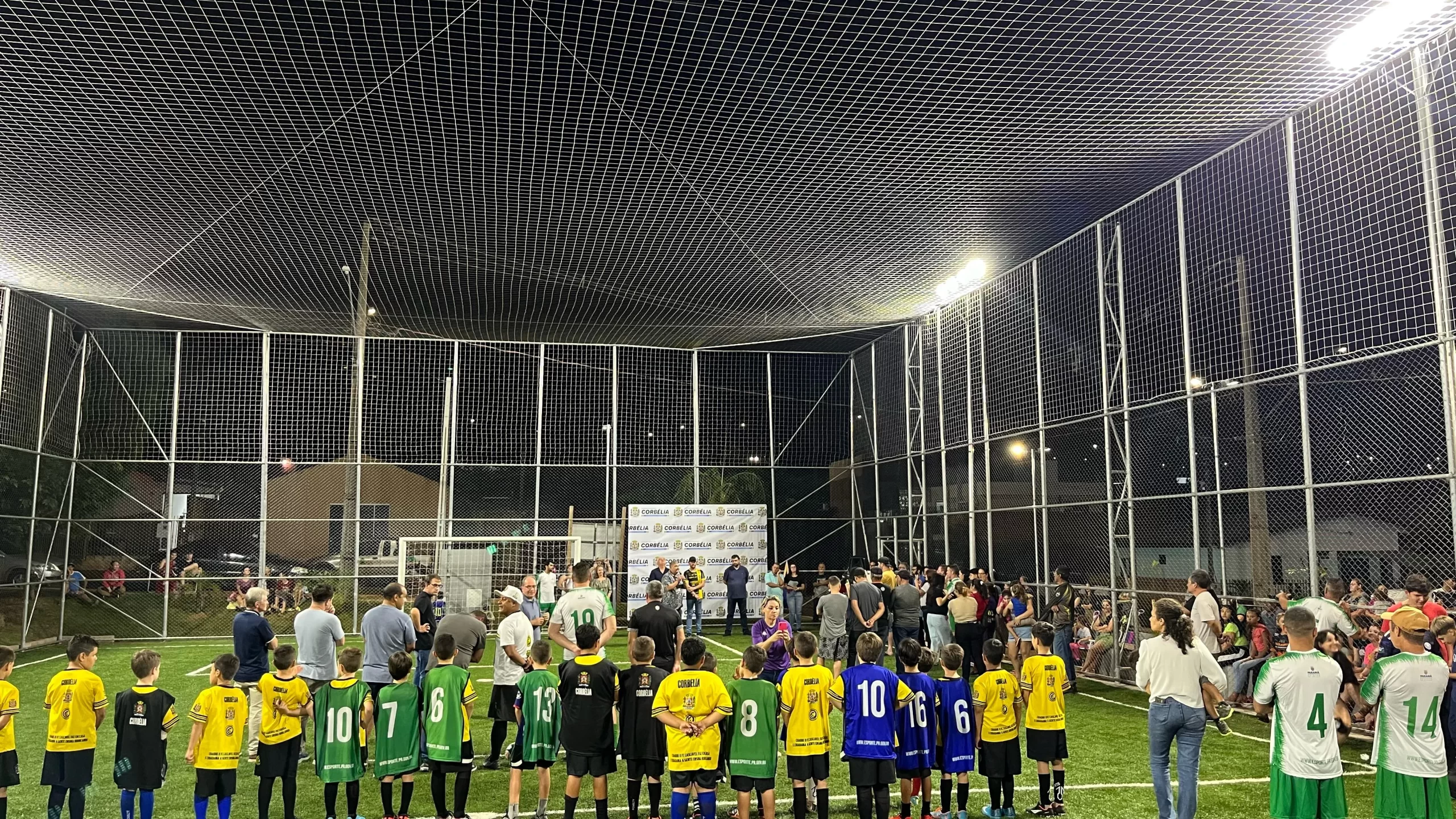 Corbélia inaugura Centro de Esporte e Lazer Pedro Zaquette