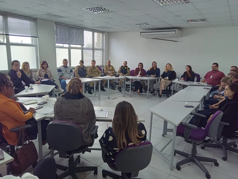 Casa da Mulher Brasileira de Curitiba reúne colegiado gestor e traça metas para ampliar rede de apoio