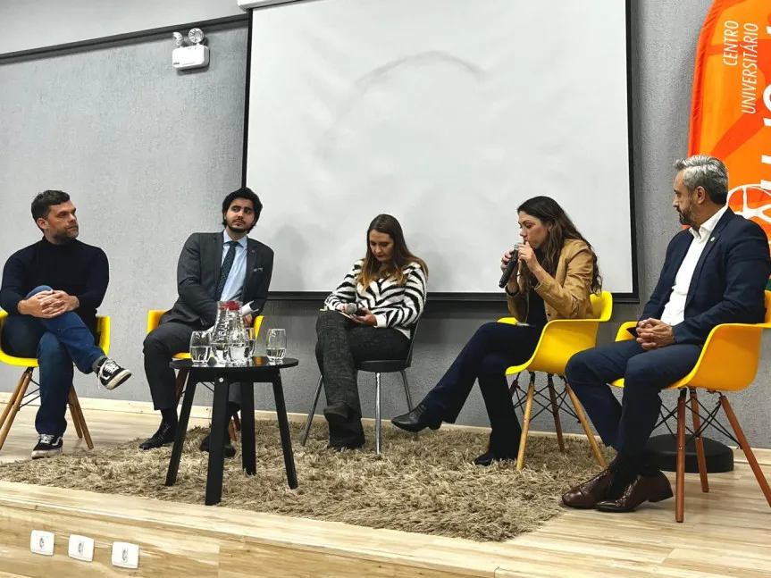 Deputado Fabio Oliveira divulga ferramenta de fiscalização dos pedágios no WCD Curitiba